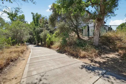 $369,900 | 8015 Caminito De Pizza, Unit E, San Diego, CA 92108