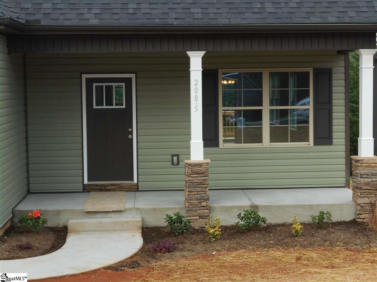 208 1/2 Ridgecrest Drive Easley, SC 29640 - Photo 3 of 12