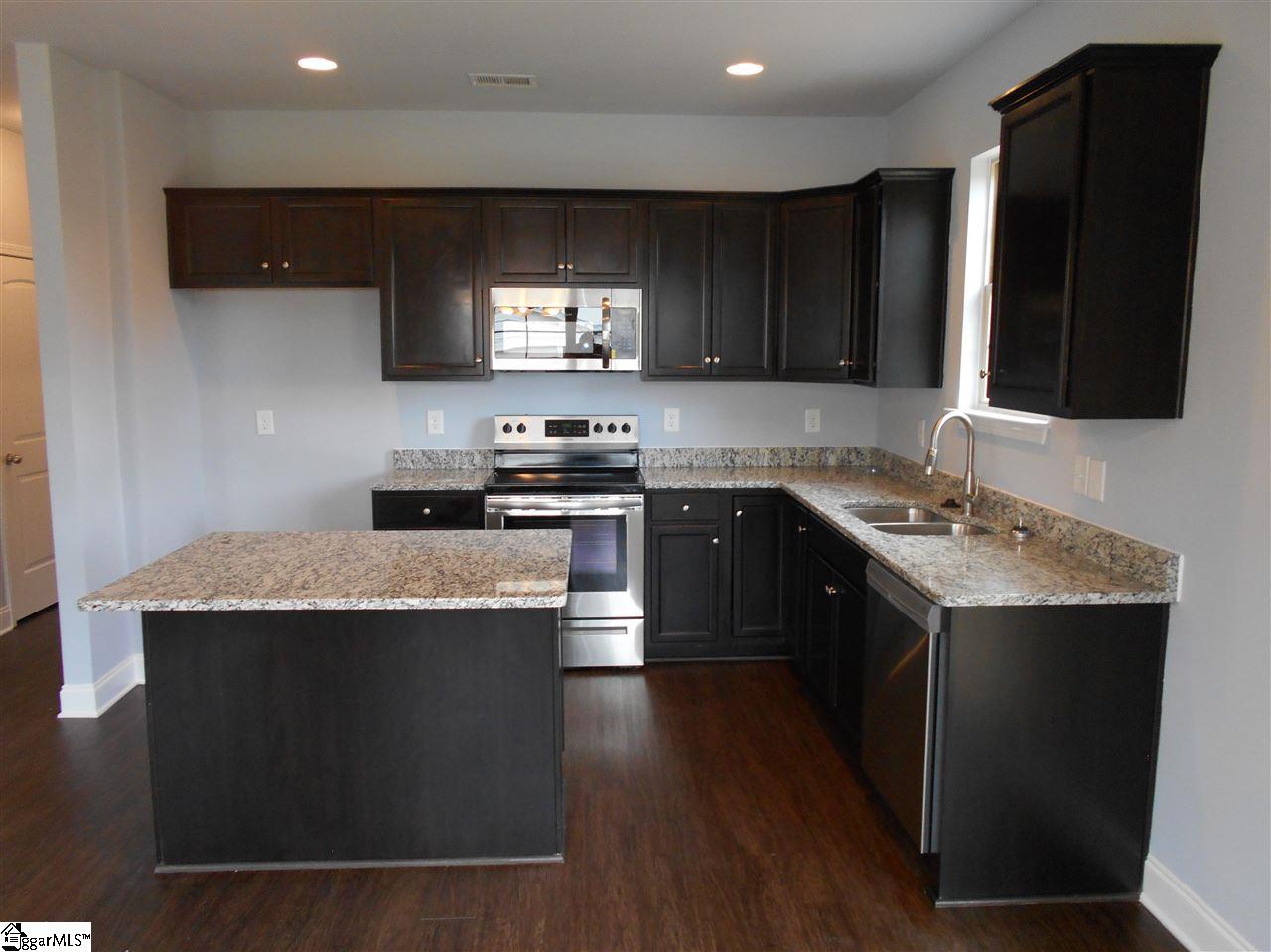 208 1/2 Ridgecrest Drive Easley, SC 29640 - Photo 4 of 12