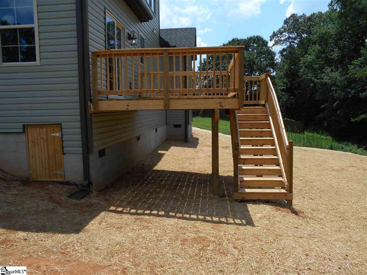208 1/2 Ridgecrest Drive Easley, SC 29640 - Photo 9 of 12