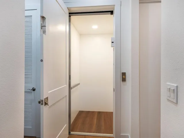 $1,869,900 | 9810 Eagle Preserve Drive, Englewood, FL 34224