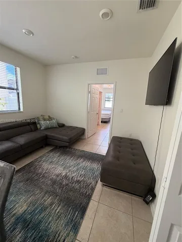 $4,600 | 3501 West 92nd Place, Hialeah, FL 33018