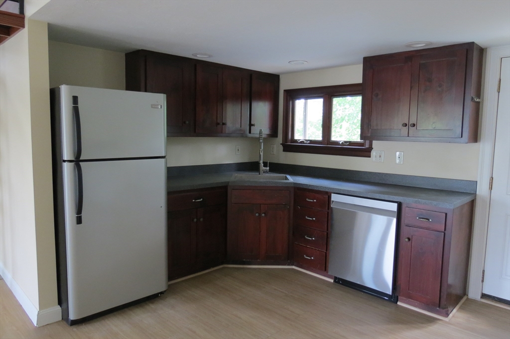 13 Spring Street, Unit A Salisbury, MA 01952 - Photo 4 of 21