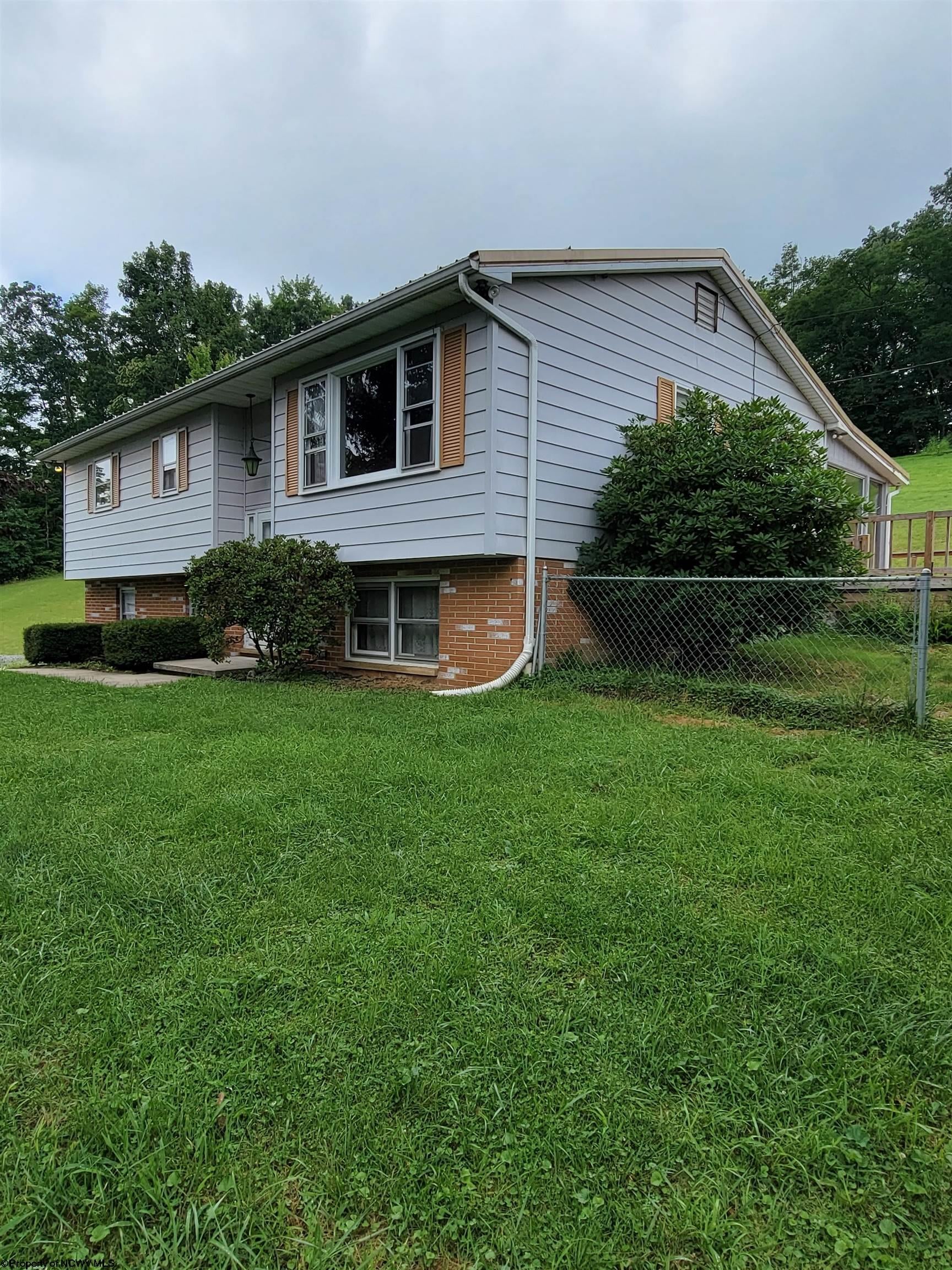 483 Elliots Ridge Road Elkins, WV 26241 - Photo 4 of 21 Gallery Image 4
