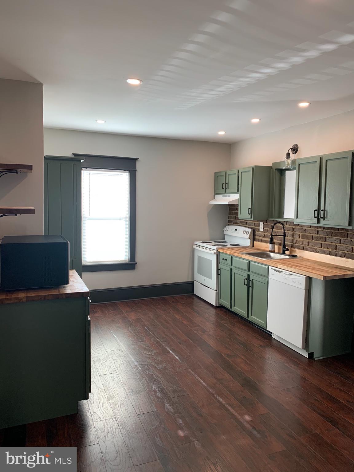 43 Walnut Street Williamstown, NJ 08094 - Photo 7 of 17