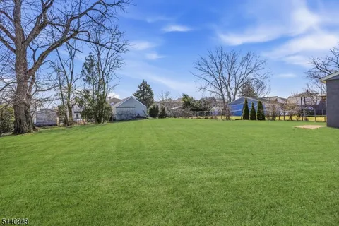 $675,000 | 239 3rd Avenue, Garwood, NJ 07027