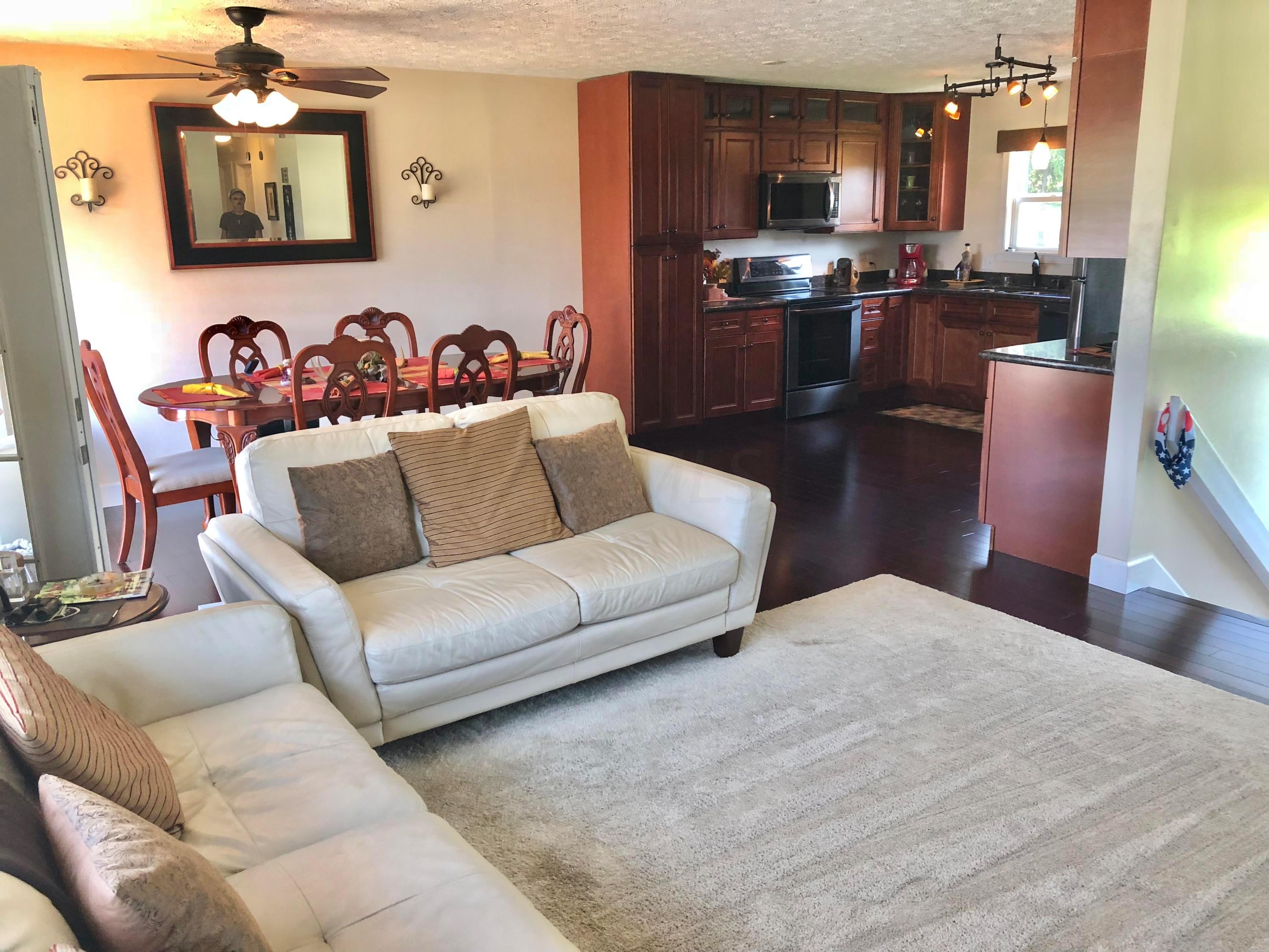 3077 Valley View Road Northeast Lancaster, OH 43130 - Photo 1 of 45 Gallery Image 1