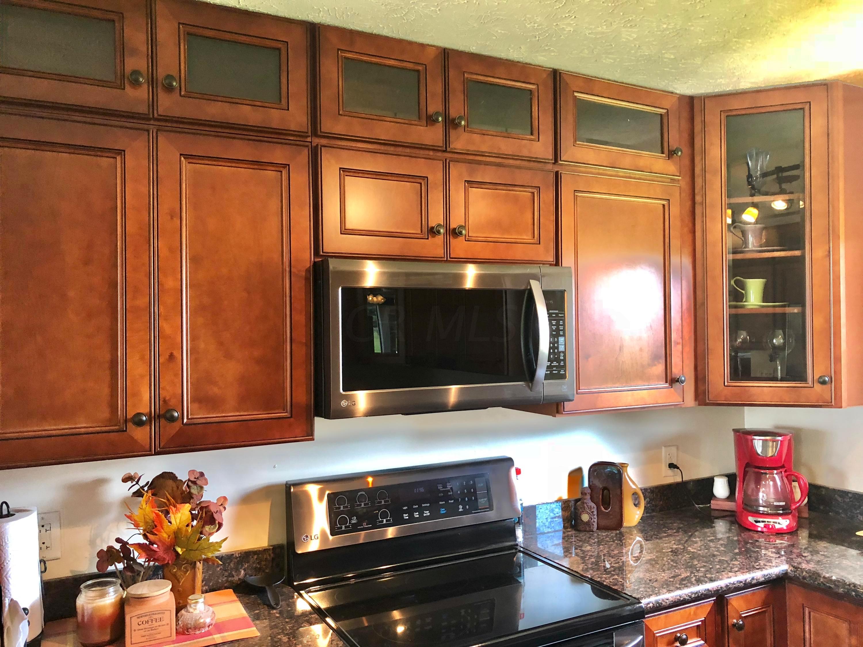 3077 Valley View Road Northeast Lancaster, OH 43130 - Photo 8 of 45 Gallery Image 8