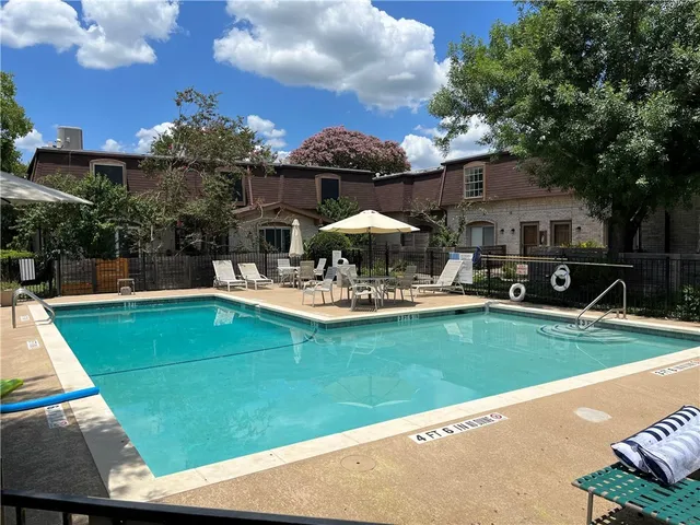 $1,250 | 7801 Shoal Creek Boulevard, Unit 244, Austin, TX 78757