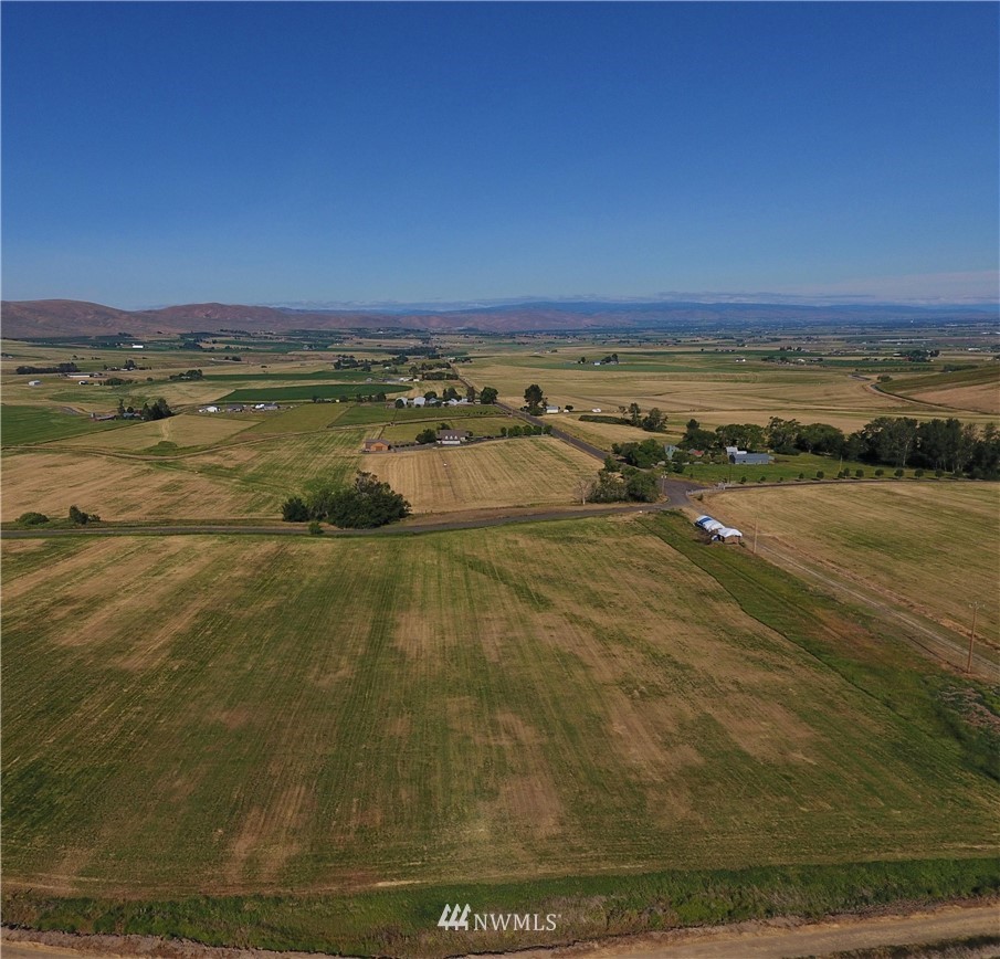 8350 4th Parallel Road Ellensburg, WA 98926 - Photo 2 of 10 Gallery Image 2