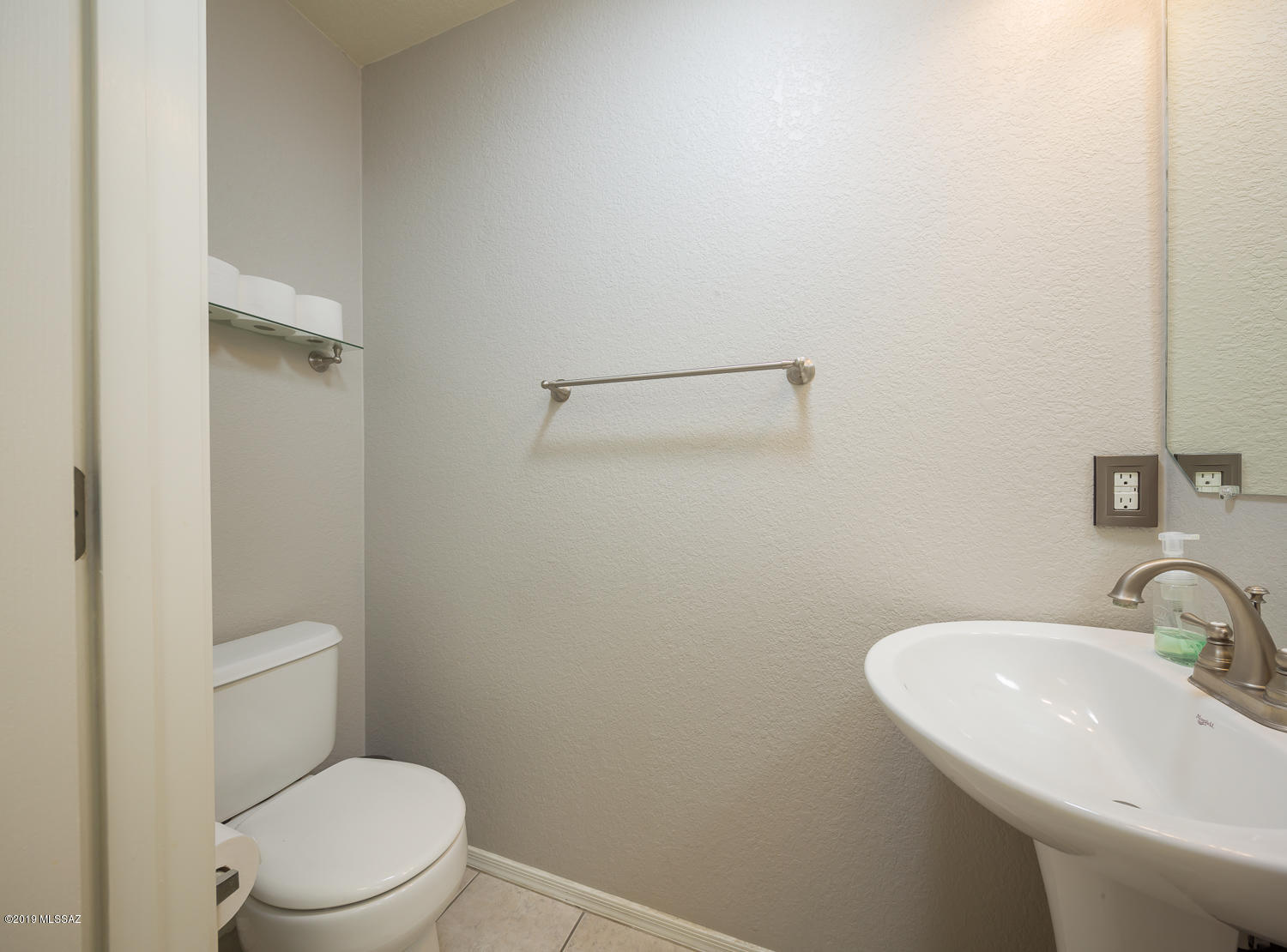2392 West Rau River Road Tucson, AZ 85705 - Photo 10 of 28 Gallery Image 10