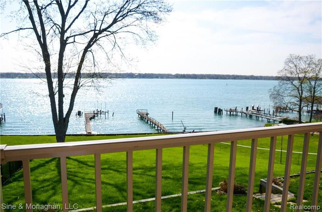 620 North Riverside Avenue St. Clair, MI 48079 - Photo 31 of 53