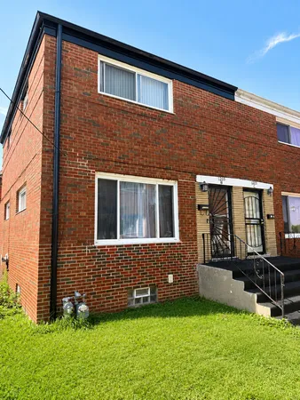 $145,500 | 1203 South 17th Avenue, Maywood, IL 60153