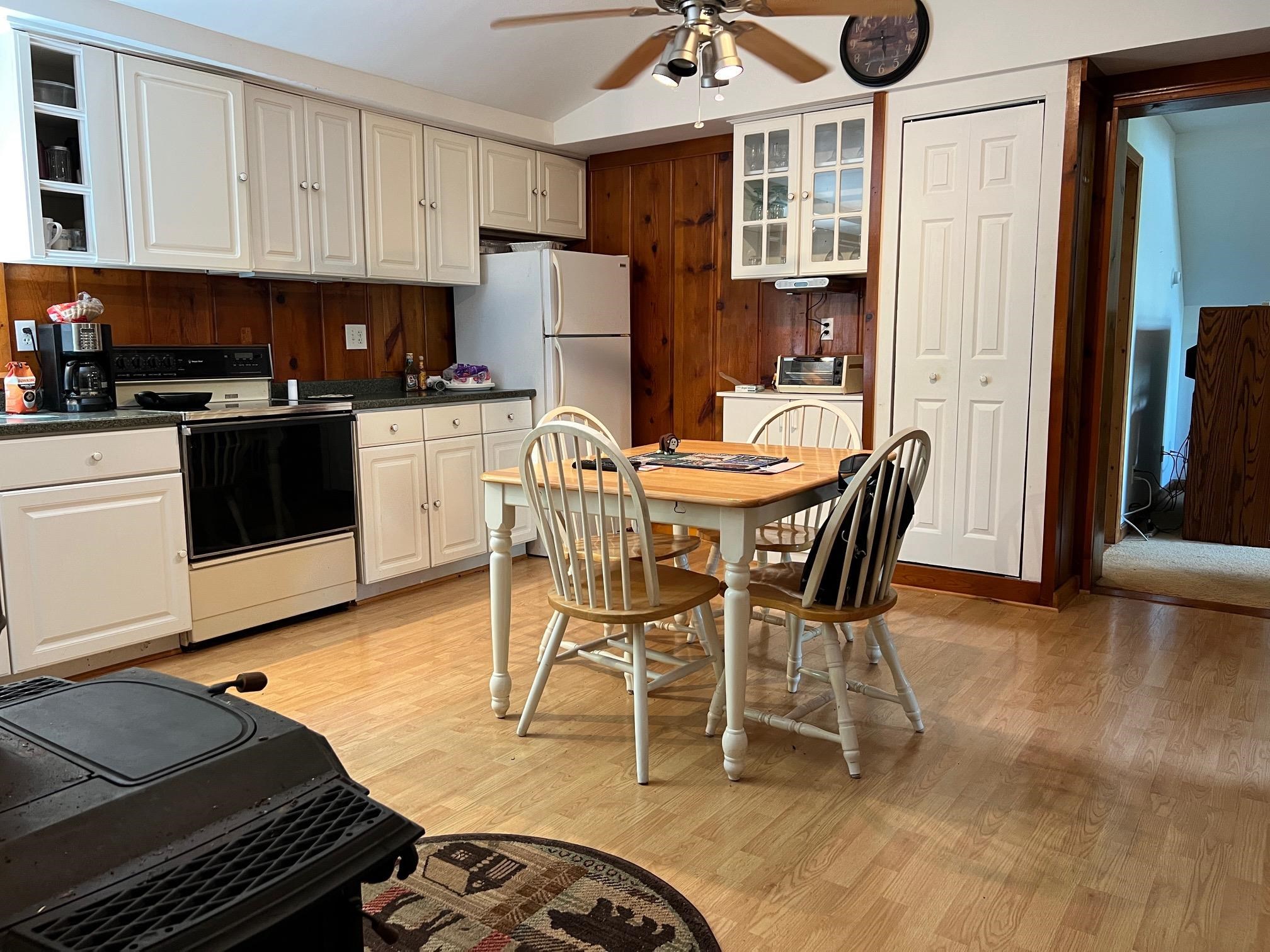 920 Arbor Road Lake, MI 48632 - Photo 2 of 16 1919115-2A2644FD-54CA-4501-B682-594B907E11B9.JPG