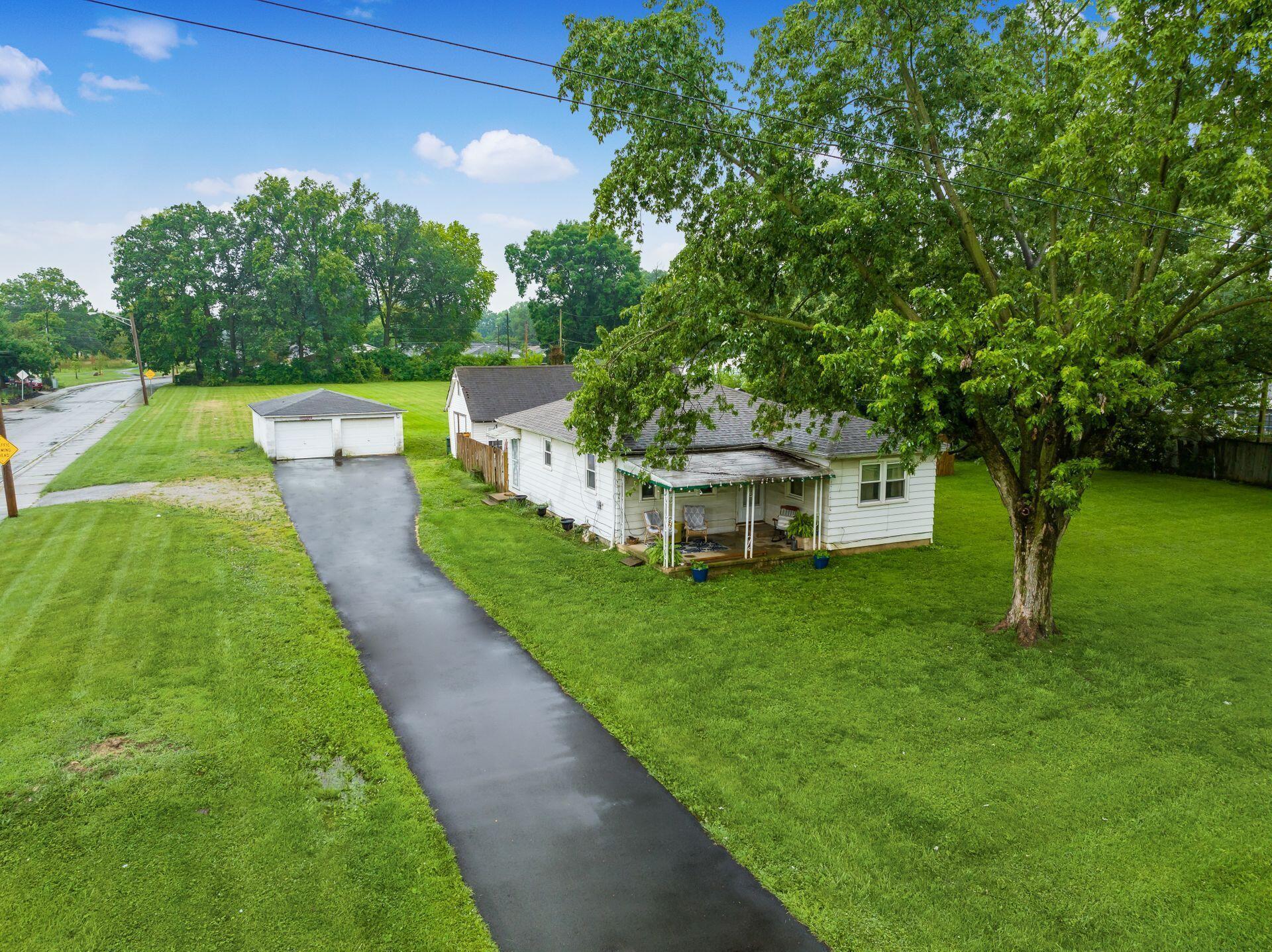 783 Hilock Road Columbus, OH 43207 - Photo 27 of 45 New asphalt driveway with ample parking