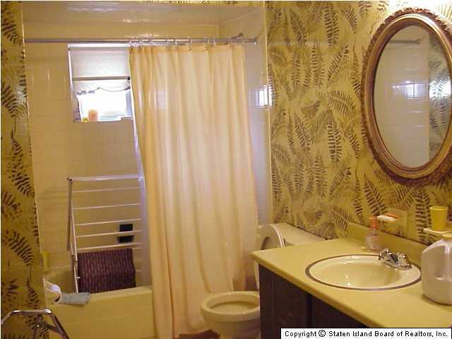 141 Laredo Avenue Staten Island, NY 10312 - Photo 6 of 8 Additional Photo