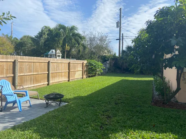 $1,650 | 1815 Juno Road, Unit 3, North Palm Beach, FL 33408