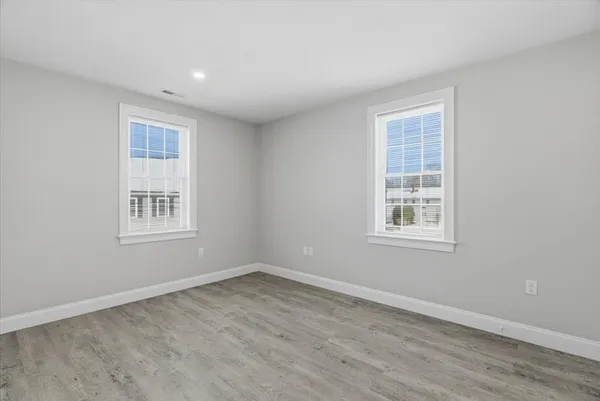 $2,400 | 204 Central Street, Unit G, Avon, MA 02322