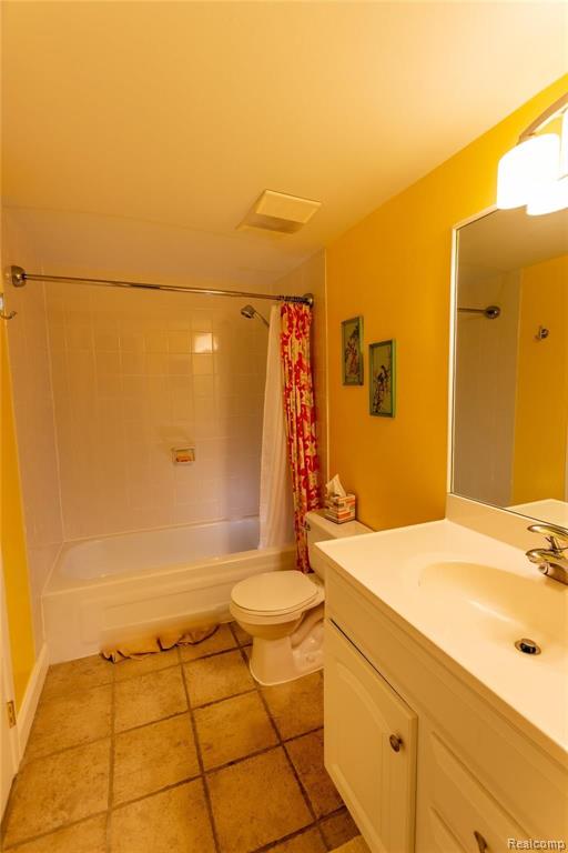 1673 Riverside Drive, Unit 4 Rochester Hills, MI 48309 - Photo 10 of 23