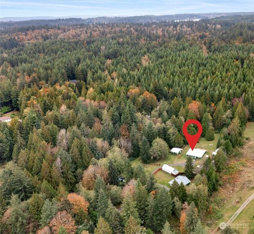 a view of a area with an outdoor space