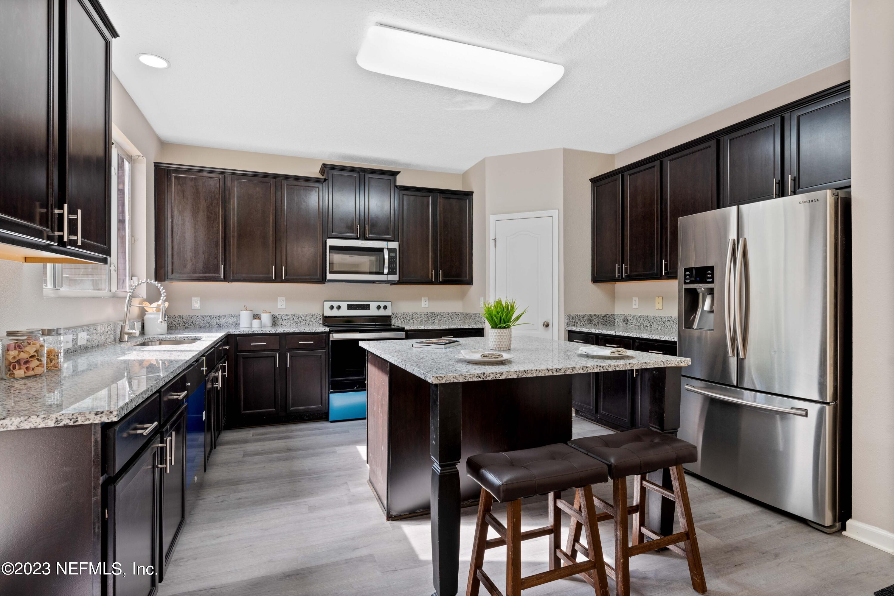 10124 Sandler Road Jacksonville, FL 32222 - Photo 11 of 29 Kitchen 3