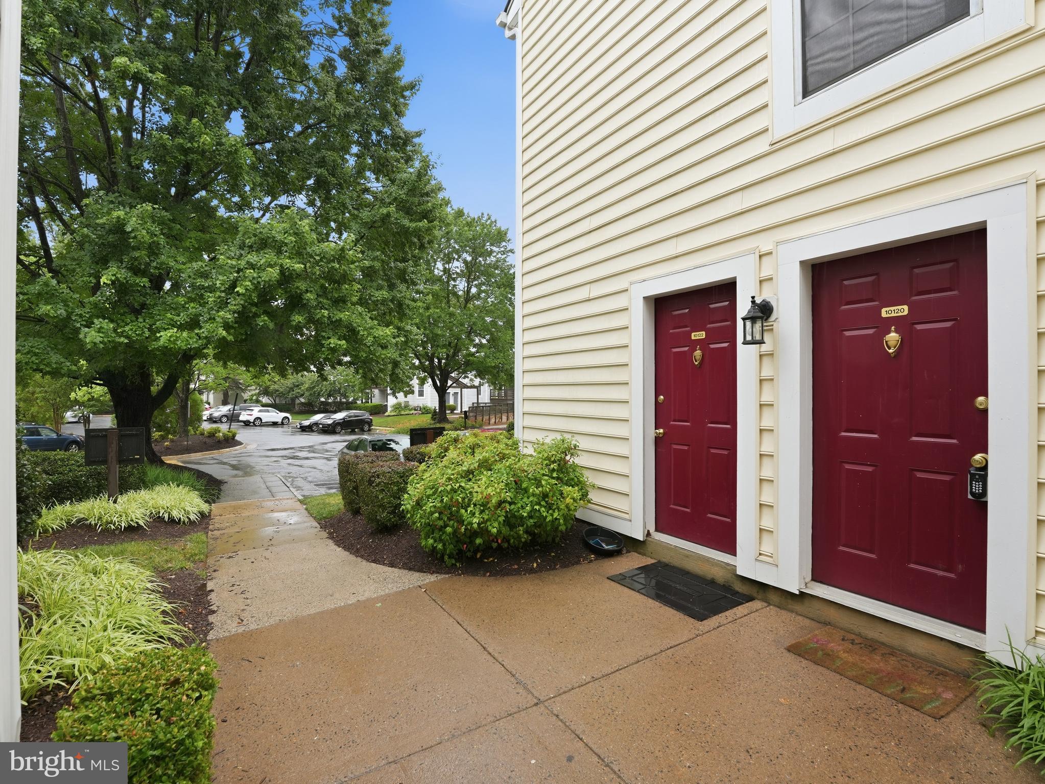 10120 Oakton Terrace Road Oakton, VA 22124 - Photo 2 of 26