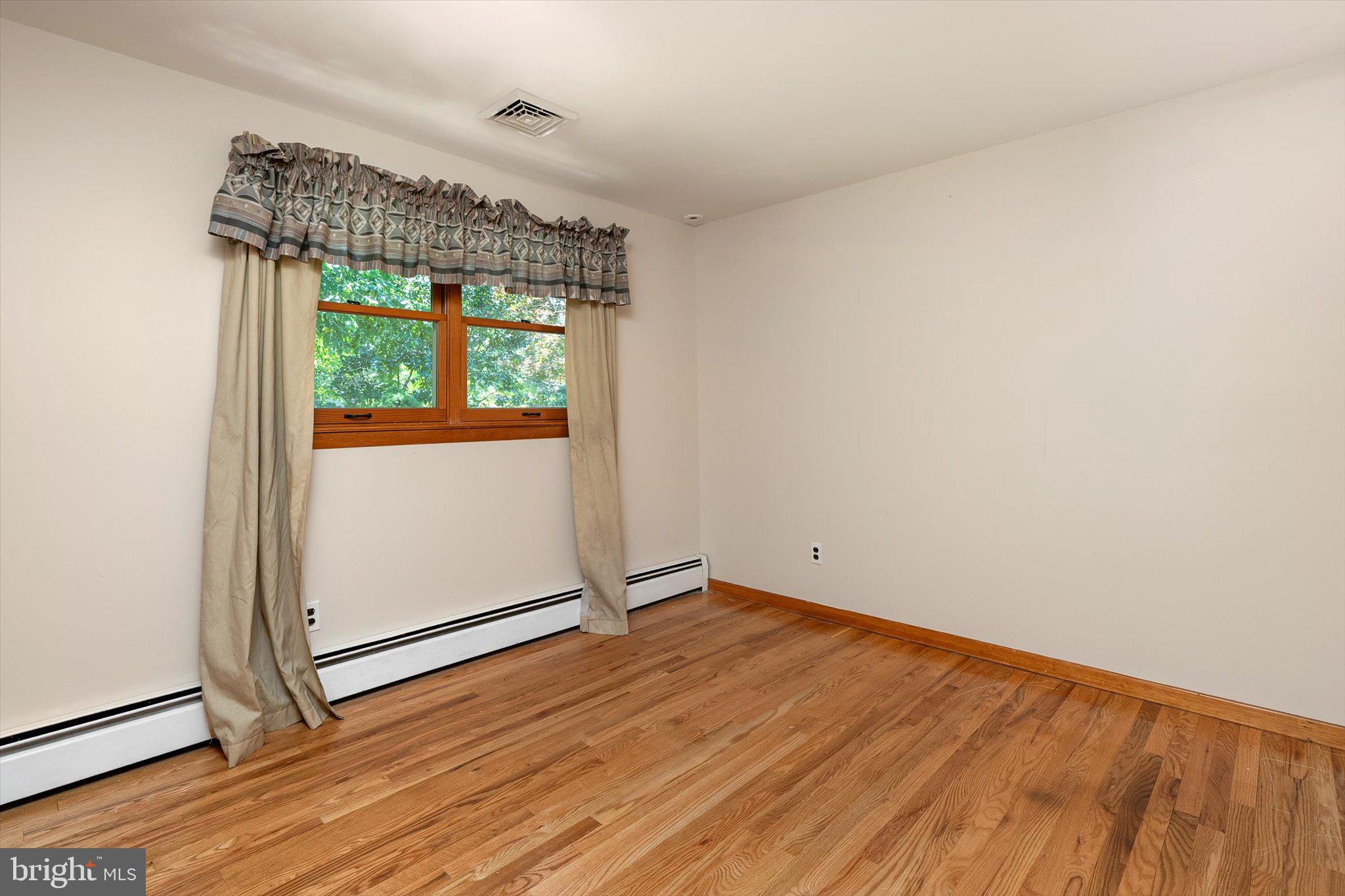 18 Edgewood Road Robbinsville, NJ 08691 - Photo 15 of 33 Gallery Image 15