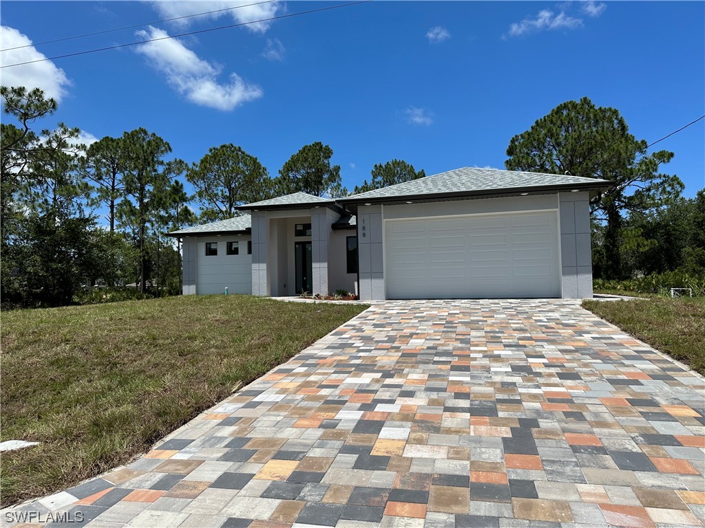 538 Chamonix Ave South  