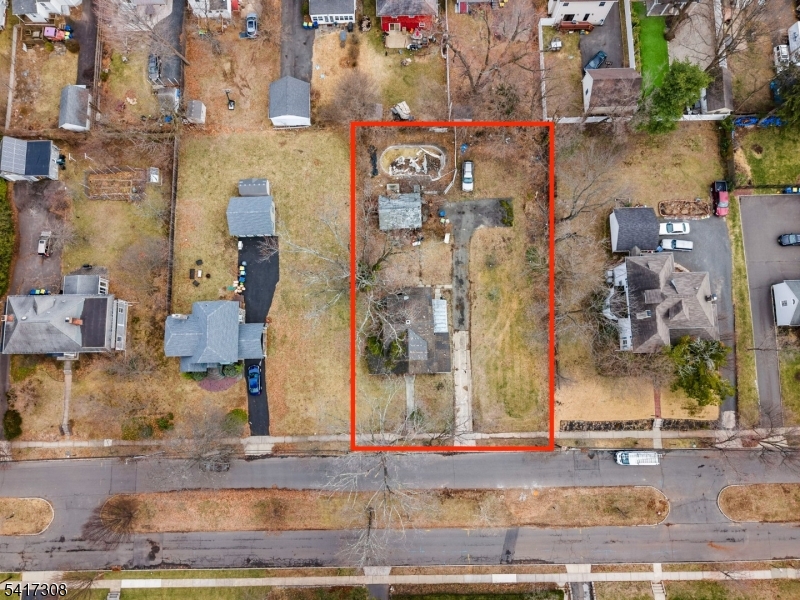 610 Watchung Road Bound Brook, NJ 08805 - Photo 40 of 45 an aerial view of residential houses with outdoor space