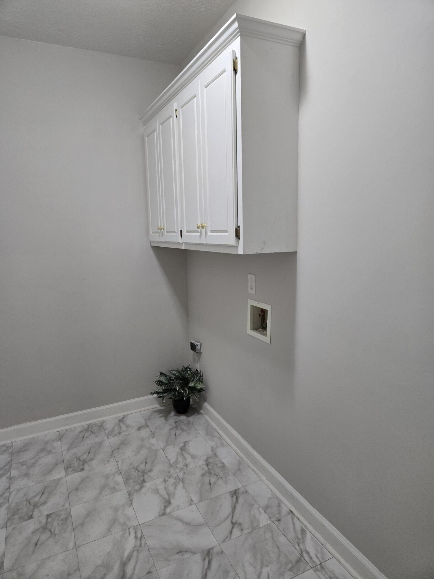 1119 Hampstead Place Augusta, GA 30907 - Photo 21 of 34 laundry Room