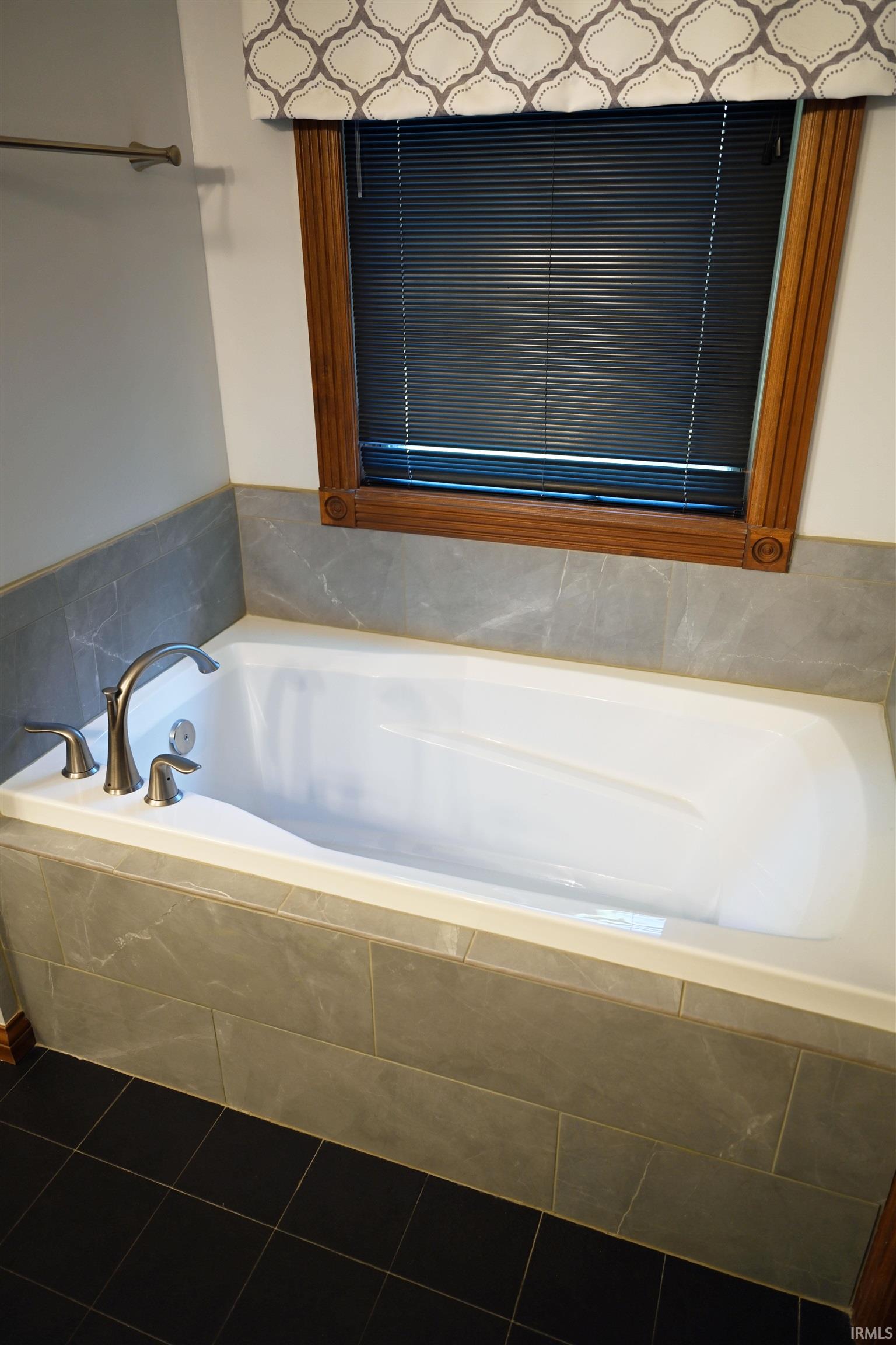 12405 Doty Road New Haven, IN 46774 - Photo 25 of 46
