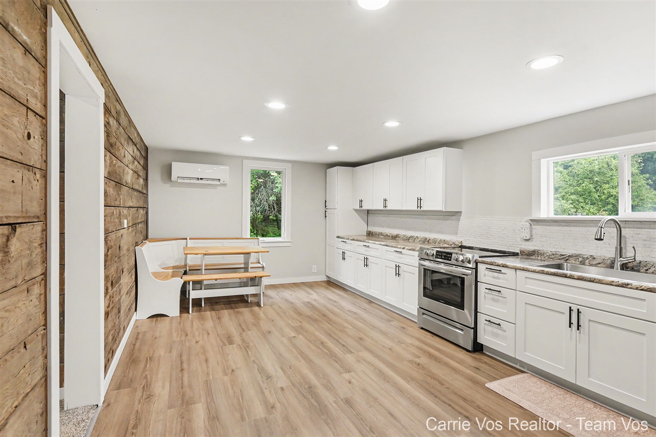 3251 East 46 Road Cadillac, MI 49601 - Photo 9 of 40 Gallery Image 9