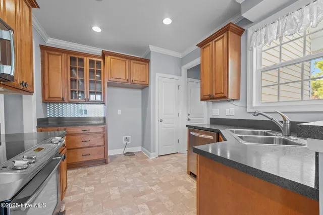 $344,750 | 811 Bayhill Court, Greenville, NC 27858