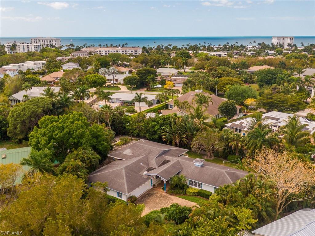 515 Yucca Road Naples, FL 34102 - Photo 14 of 31