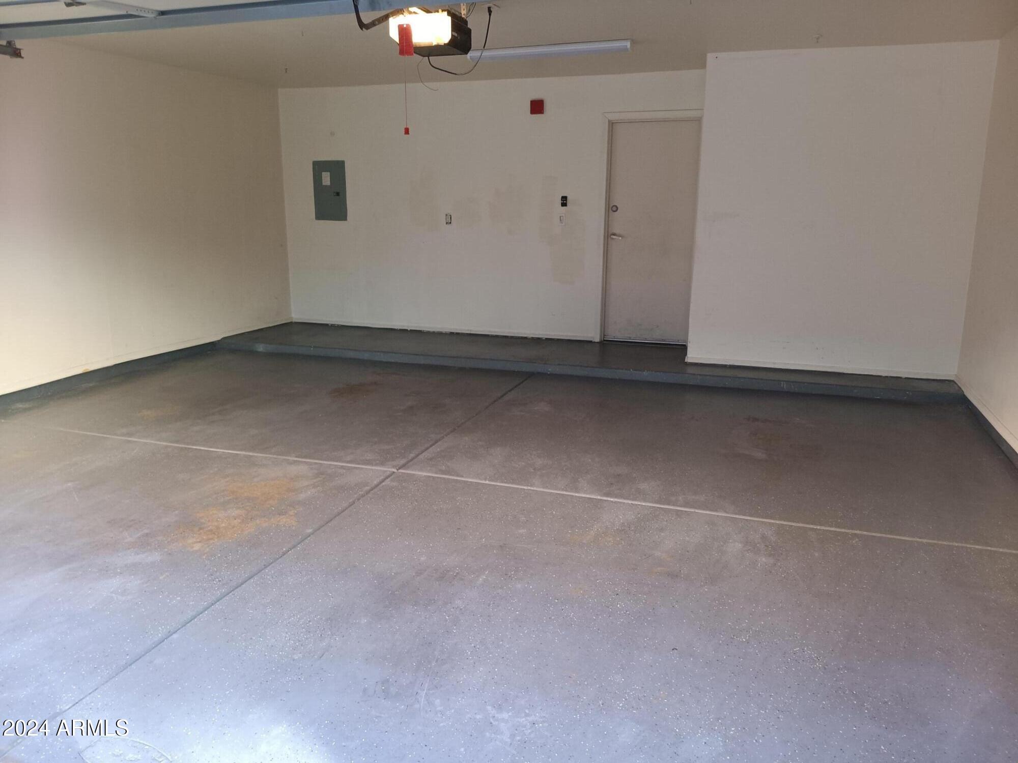 1920 East Bell Road, Unit 1103 Phoenix, AZ 85022 - Photo 26 of 29 a view of a room with an empty space