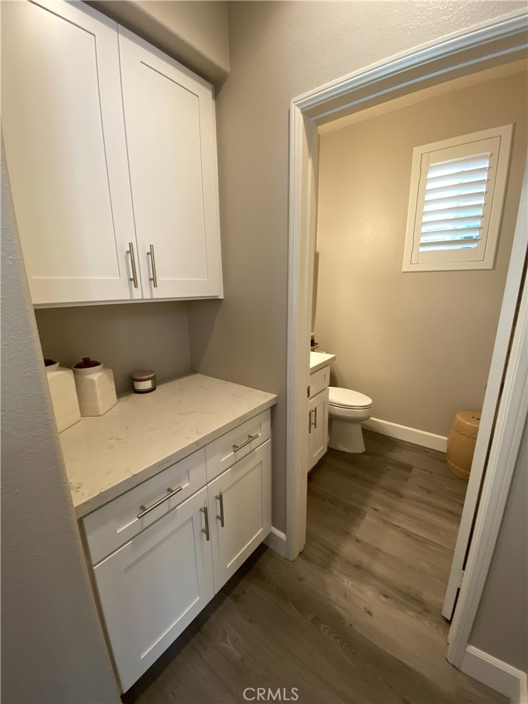 40116 Stowe Road Temecula, CA 92591 - Photo 6 of 32 Downstair Bathroom - 40116 Stowe Rd, Temecula