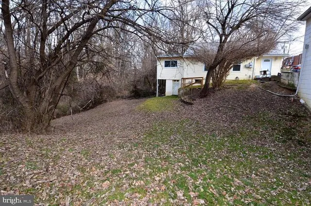 $350,000 | 1226 Easy Street, Woodbridge, VA 22191