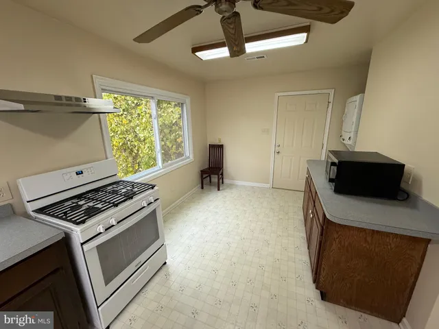 $350,000 | 1226 Easy Street, Woodbridge, VA 22191