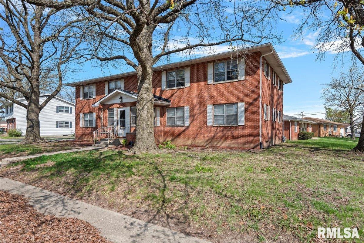 2301 West Lawrence Avenue Springfield, IL 62704 - Photo 2 of 6