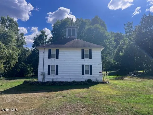 $209,000 | 2392 Highway 67, Pittstown, NY 12094