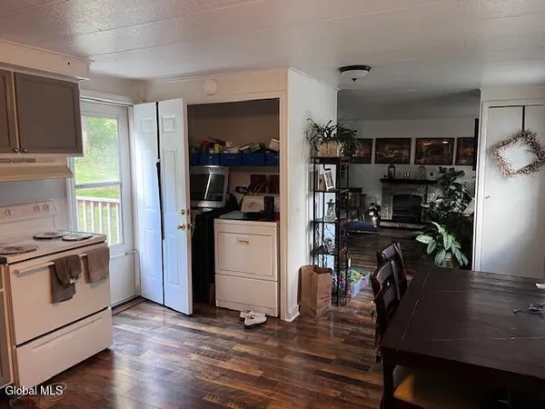 $209,000 | 2392 Highway 67, Pittstown, NY 12094