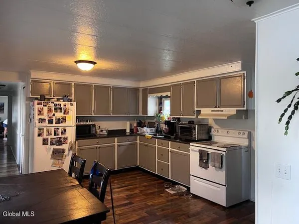 $209,000 | 2392 Highway 67, Pittstown, NY 12094