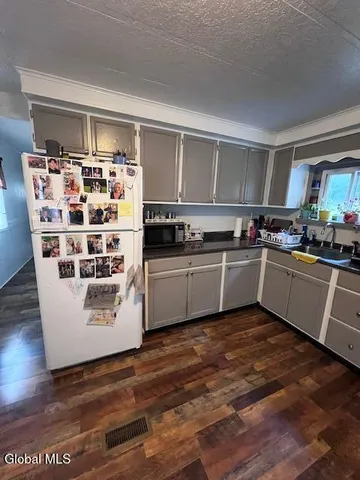 $215,000 | 2392 Highway 67, Pittstown, NY 12094