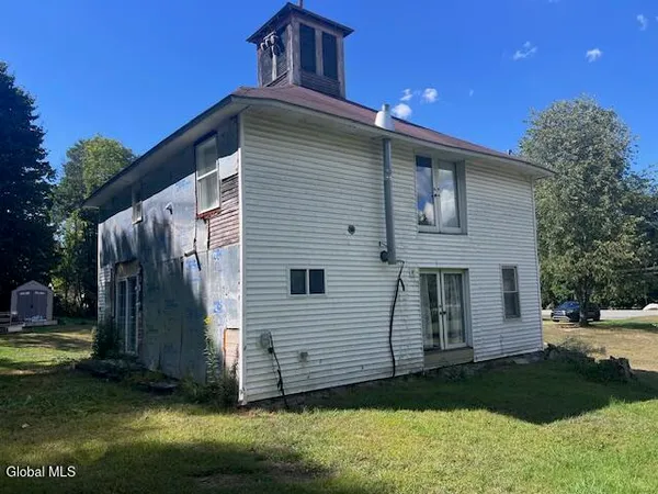 $209,000 | 2392 Highway 67, Pittstown, NY 12094