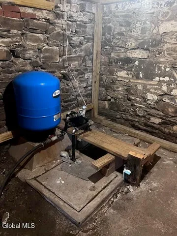 $225,000 | 2392 Highway 67, Pittstown, NY 12094