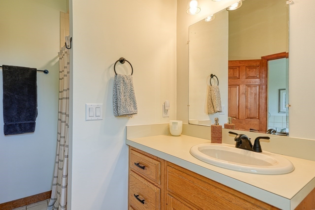 161 Randall Road Berlin, MA 01503 - Photo 16 of 40