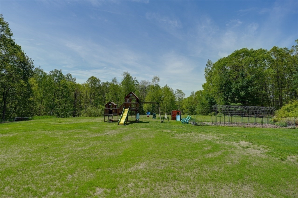 161 Randall Road Berlin, MA 01503 - Photo 33 of 40