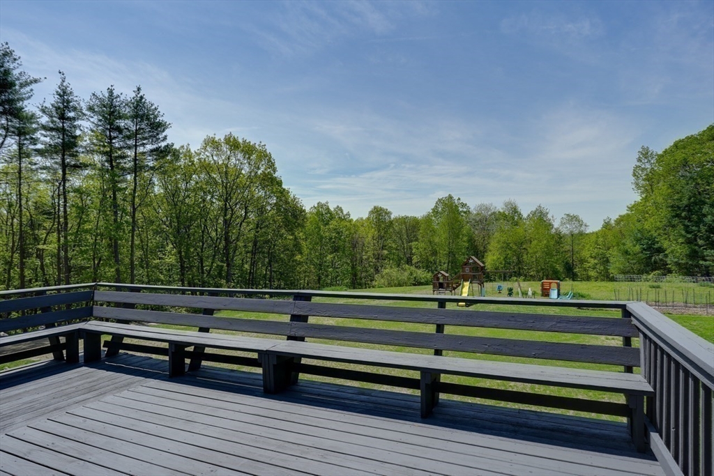 161 Randall Road Berlin, MA 01503 - Photo 7 of 40