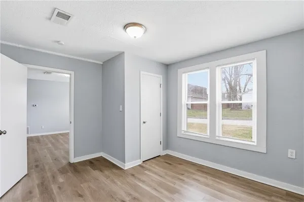 $243,900 | 13301 7 Street, Grandview, MO 64030