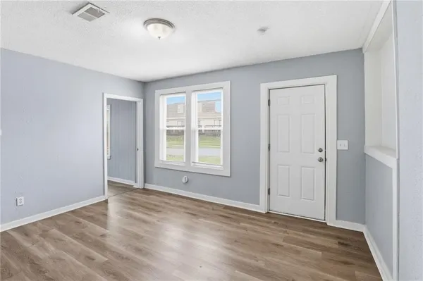$243,900 | 13301 7 Street, Grandview, MO 64030